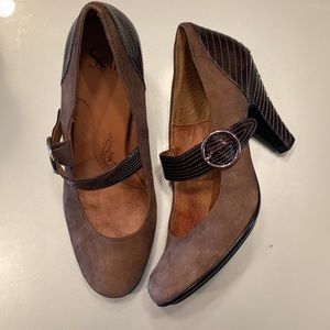 Sofft Brown Leather Upper Mary Jane Patent Heels